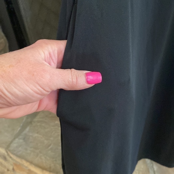 NWT est. 1946 black lined v-neck dress with pockets. Size 14/16 W. - Picture 3 of 10